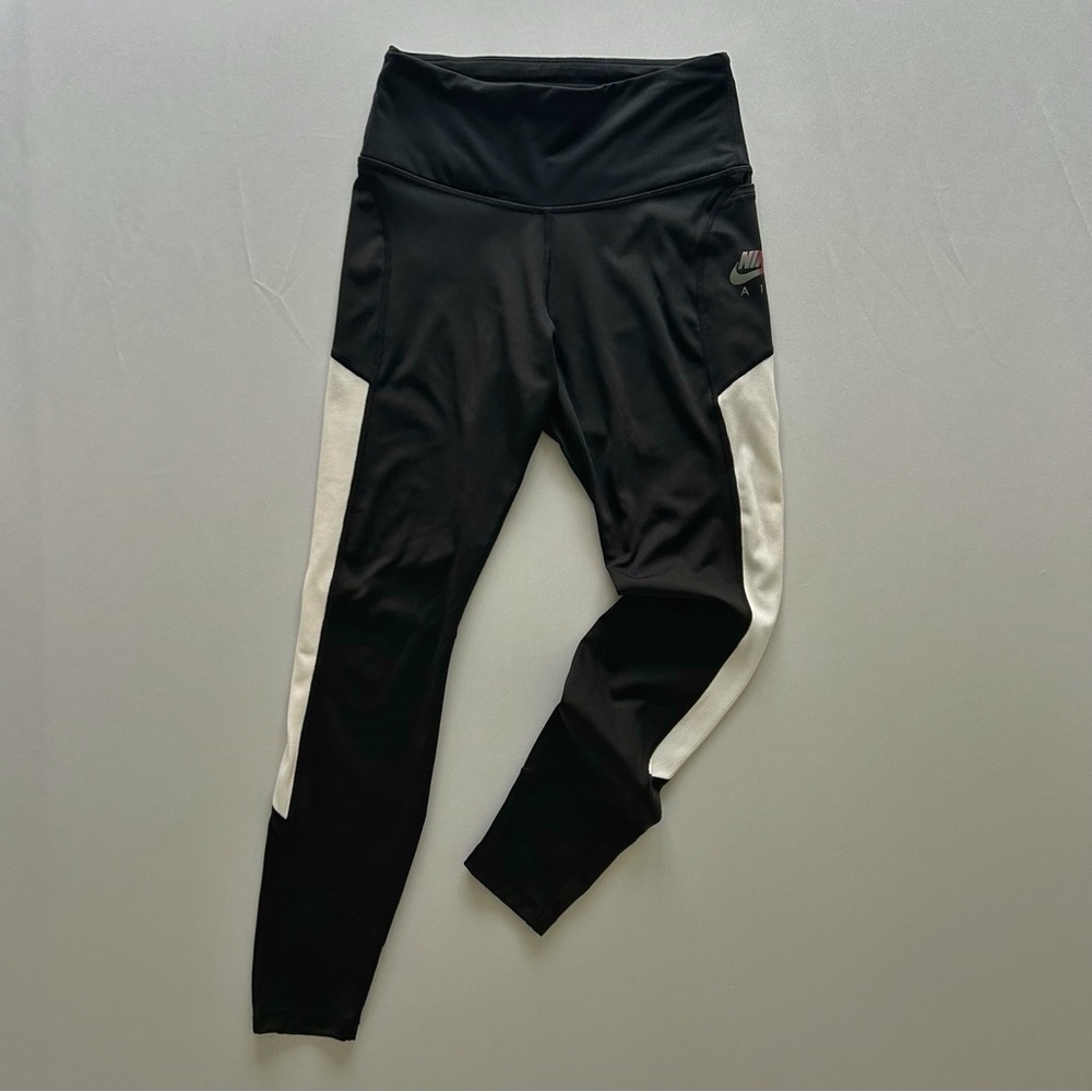 Nike Air High-Rise Capri Leggings Black White Panels Size S Spring Athletics